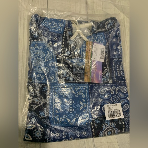 NWT Cavender’s Women's Apparel |
Cavender's - Picture 2 of 2